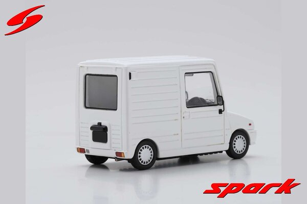 Honda Daihatsu Mira Walk Through Van 1992 - 1:43 - Spark