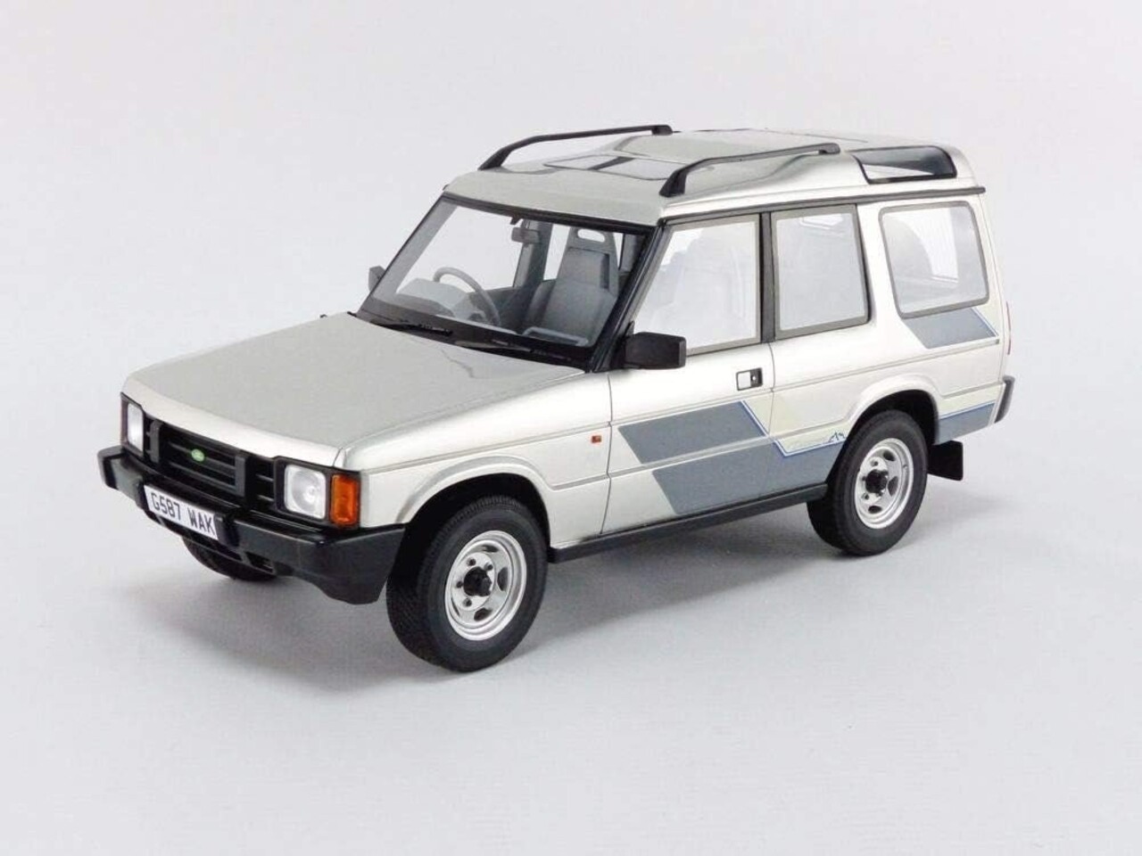 Land Rover Land Rover Discovery Mk1 - 1:18 - Cult Scale Models Land Rover Land Rover Discovery Mk1 - 1:18 - Cult Scale Models