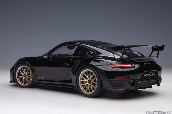 Porsche Porsche 911 (991.2) GT2 RS Weissach Package - 1:18 - AUTOart