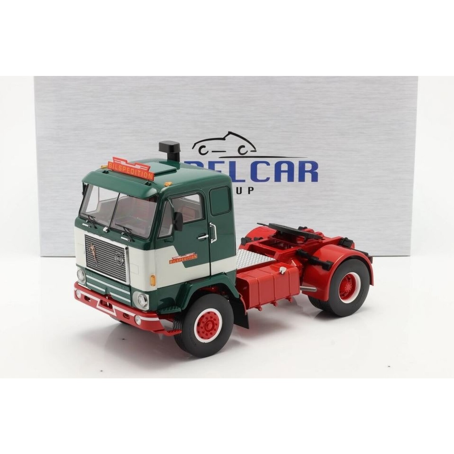 1/18 ボルボ　F88 VOLVO F88 black John Player Special 1977 1/18 MCG MCG18217 **