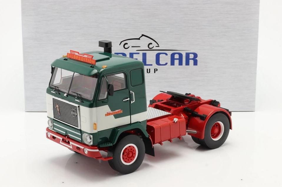 ROAD KINGS - VOLVO F88 1965 Polar Express - 1/18 - RK180063