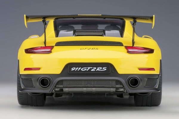 Porsche Porsche 911 (991.2) GT2 RS Weissach Package - 1:18 - AUTOart