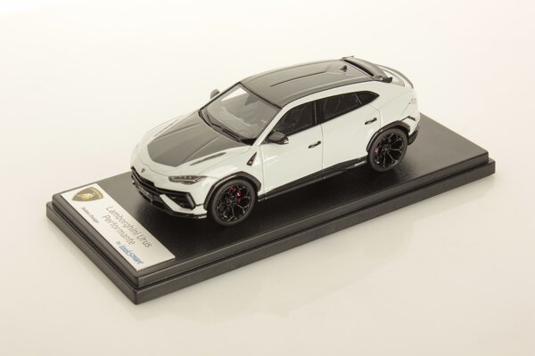 Lamborghini Lamborghini Urus Performante 2022 - 1:43 - Looksmart Lamborghini Lamborghini Urus Performante 2022 - 1:43 - Looksmart
