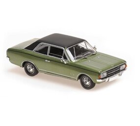 Opel Opel Commodore A 1970 - 1:43 - MaXichamps Opel Opel Commodore A 1970 - 1:43 - MaXichamps
