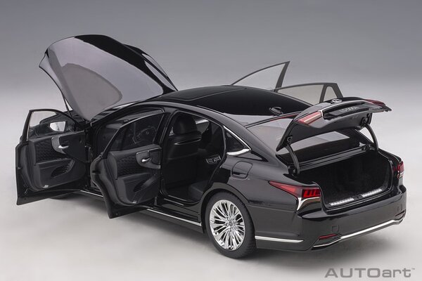 Lexus Lexus LS500h - 1:18 - AUTOart