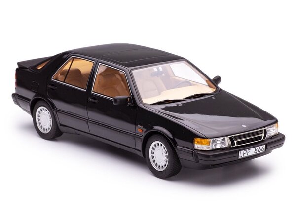 Cult Models 1/18 Scale CML089-02 - Saab 9000 Turbo 1985