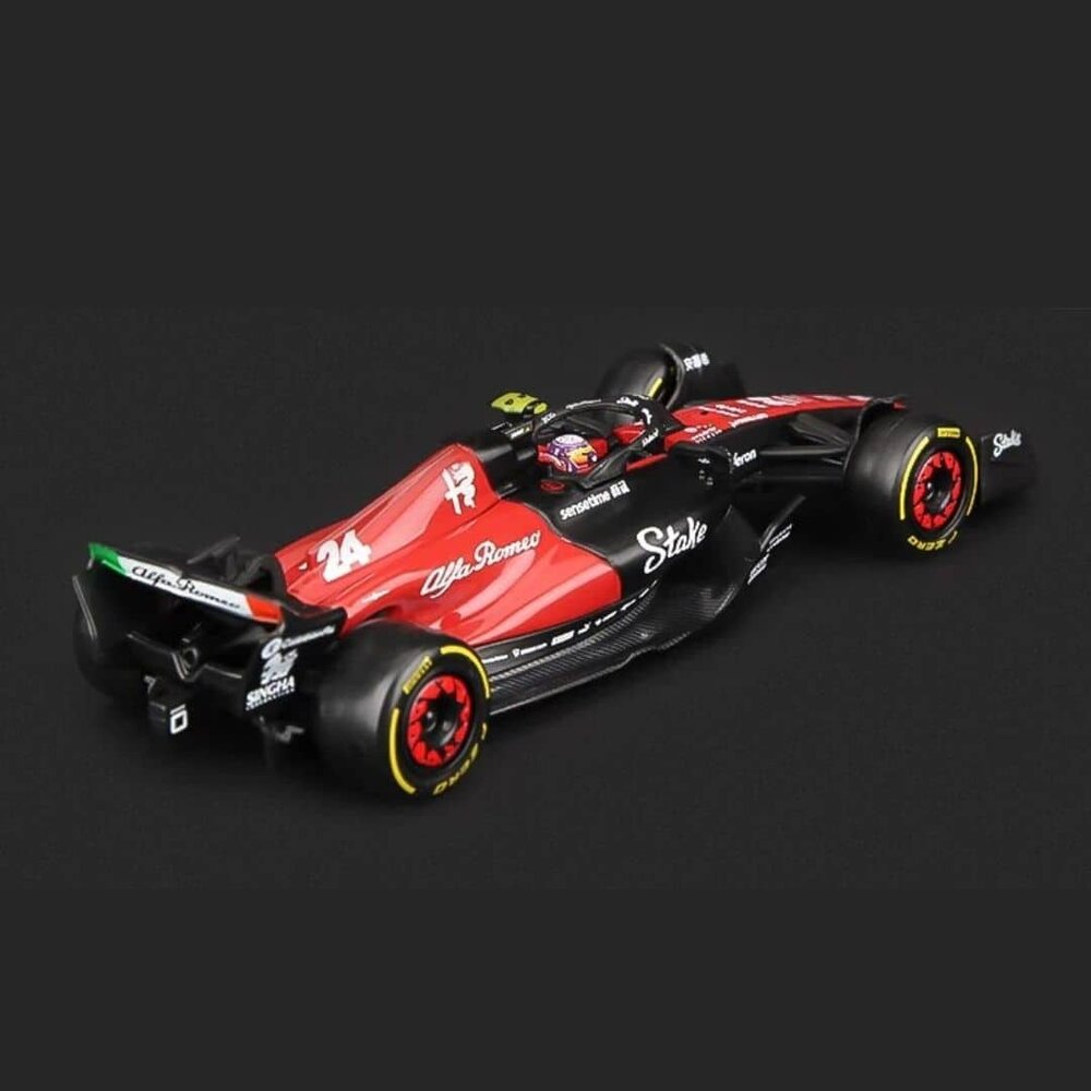 Formule 1 Alfa Romeo C43 #24 Team Stake Season 2023 (G.Zhou) + Pilot + Showcase - 1:43 - Bburago
