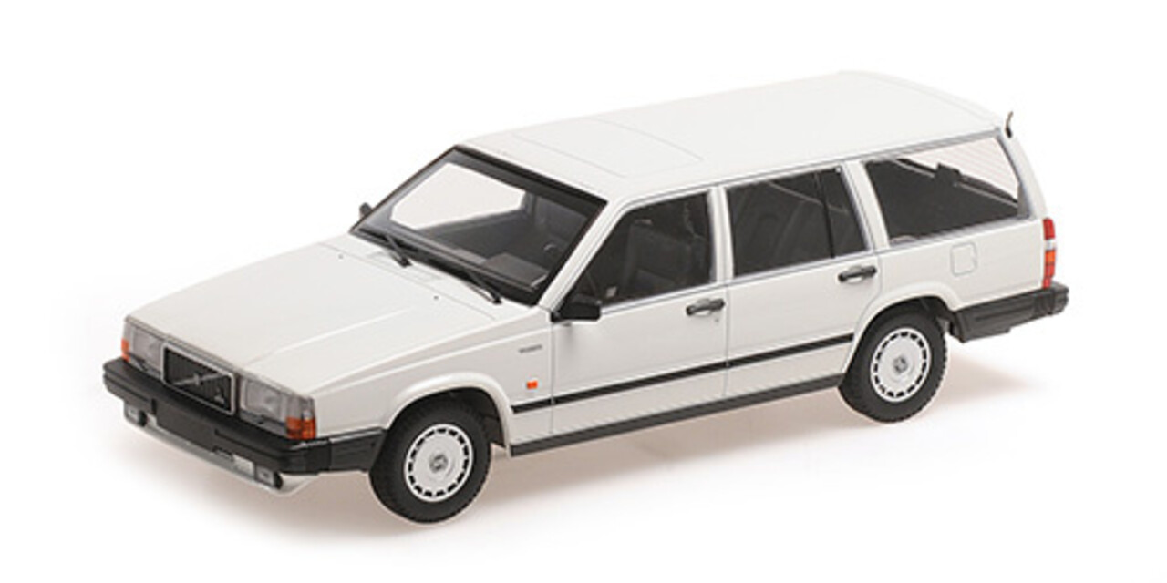 Volvo Volvo 740 GL Break 1986 - 1:18 - Minichamps Volvo Volvo 740 GL Break 1986 - 1:18 - Minichamps