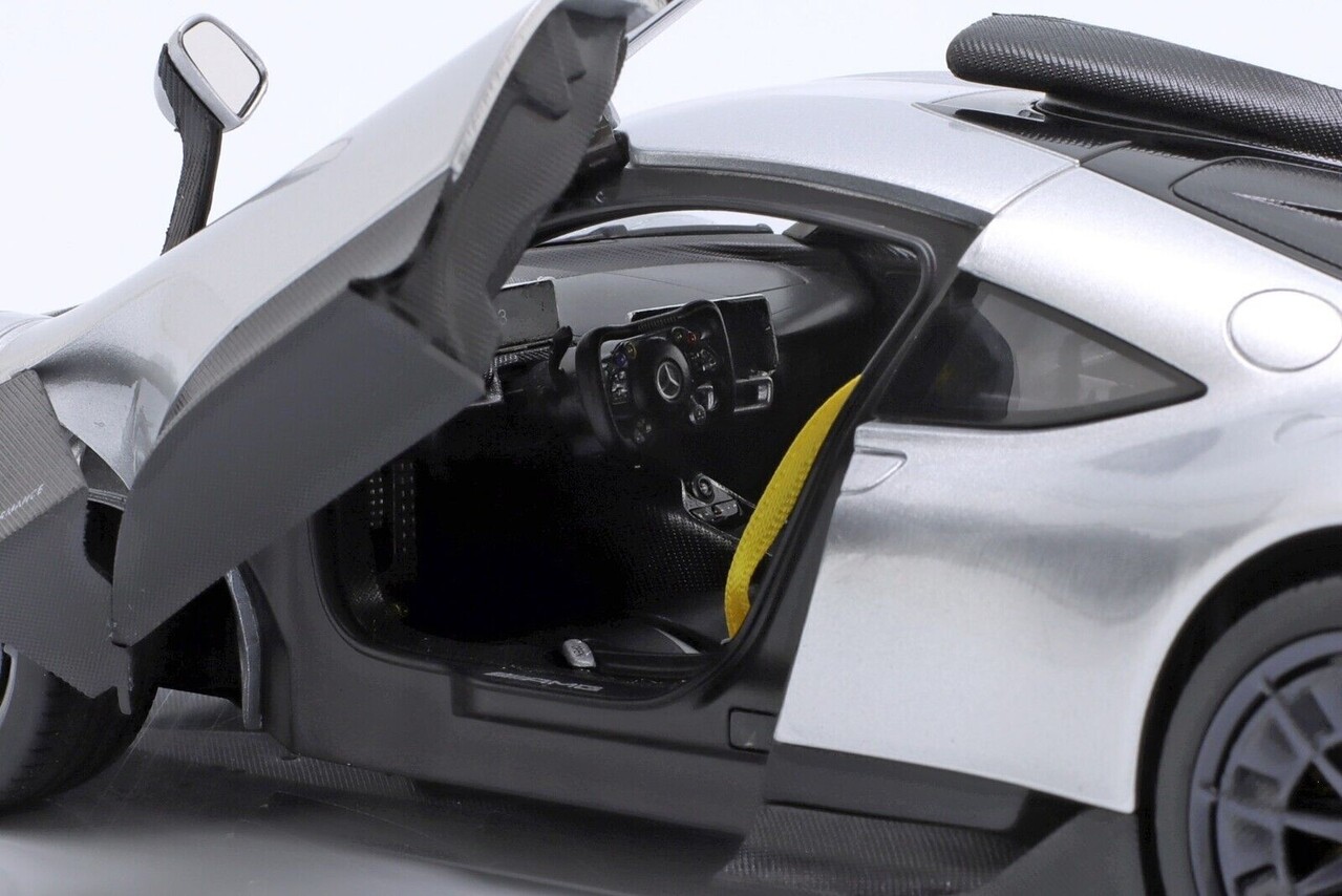 Mercedes-Benz Mercedes-AMG One - 1:18 - NZG Mercedes-Benz Mercedes-AMG One - 1:18 - NZG