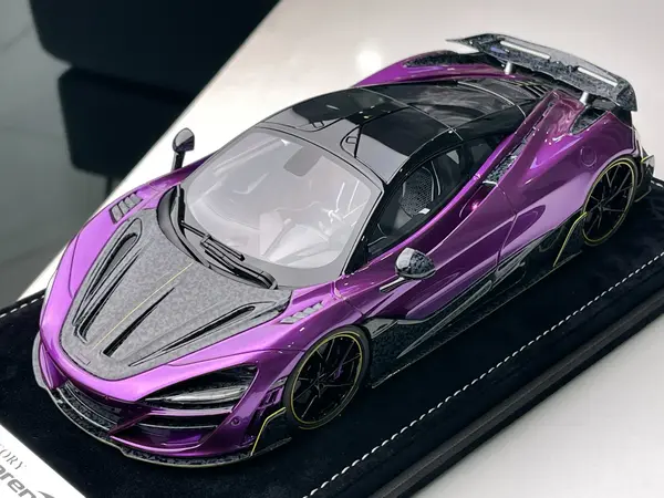 McLaren McLaren 720S Mansory 2019 - 1:18 - MotorHelix