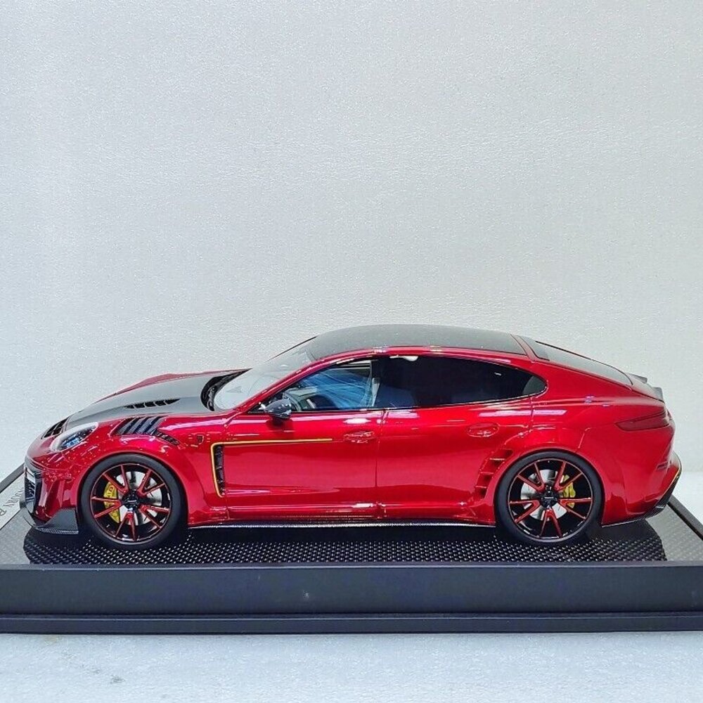 Porsche Porsche Panamera Mansory 2019 - 1:18 - MotorHelix