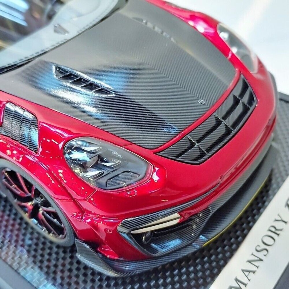 Porsche Porsche Panamera Mansory 2019 - 1:18 - MotorHelix