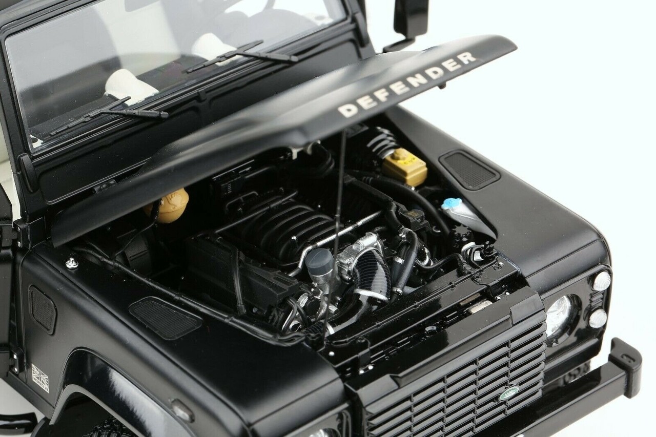 Land Rover Land Rover Defender 90 Works V8 70th Edition - 1:18 - LCD Models Land Rover Land Rover Defender 90 Works V8 70th Edition - 1:18 - LCD Models