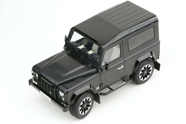 Land Rover Land Rover Defender 90 Works V8 70th Edition - 1:18 - LCD Models Land Rover Land Rover Defender 90 Works V8 70th Edition - 1:18 - LCD Models