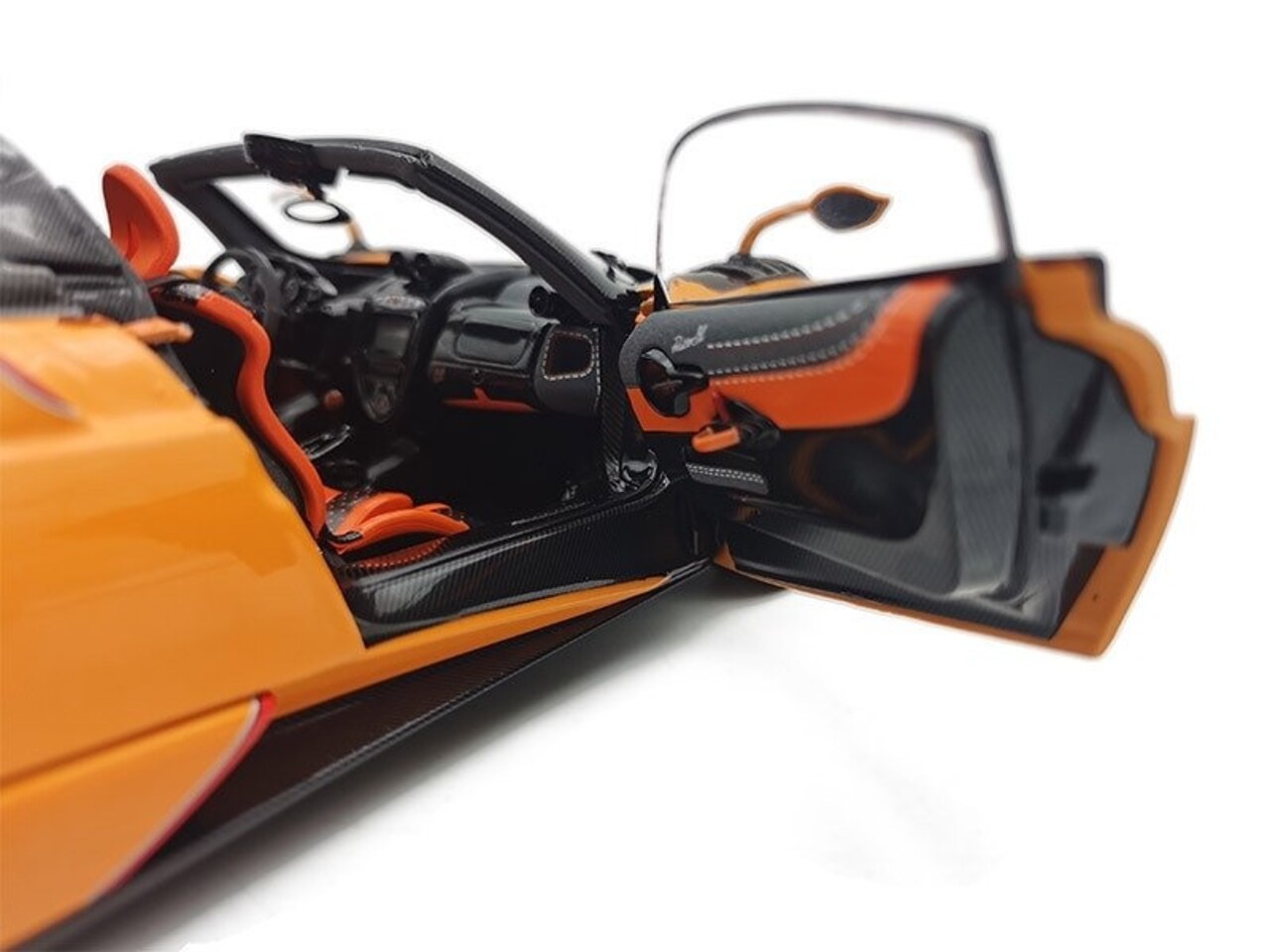 Pagani Pagani Huayra Roadster BC #20 2017 - 1:18 - LCD Models