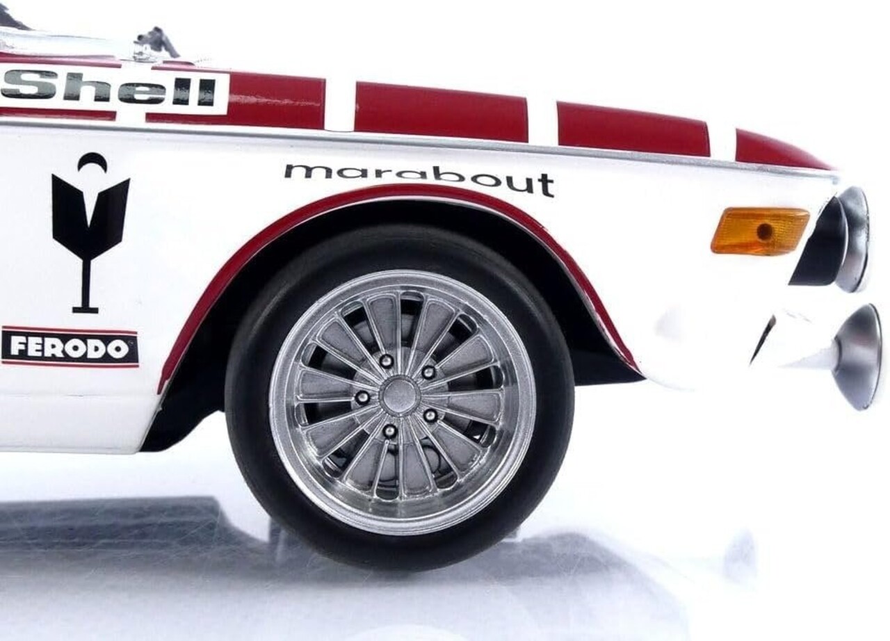 BMW BMW 2800 CS Racing Team Marabout #15 24h Spa 1972 - 1:18 - Minichamps