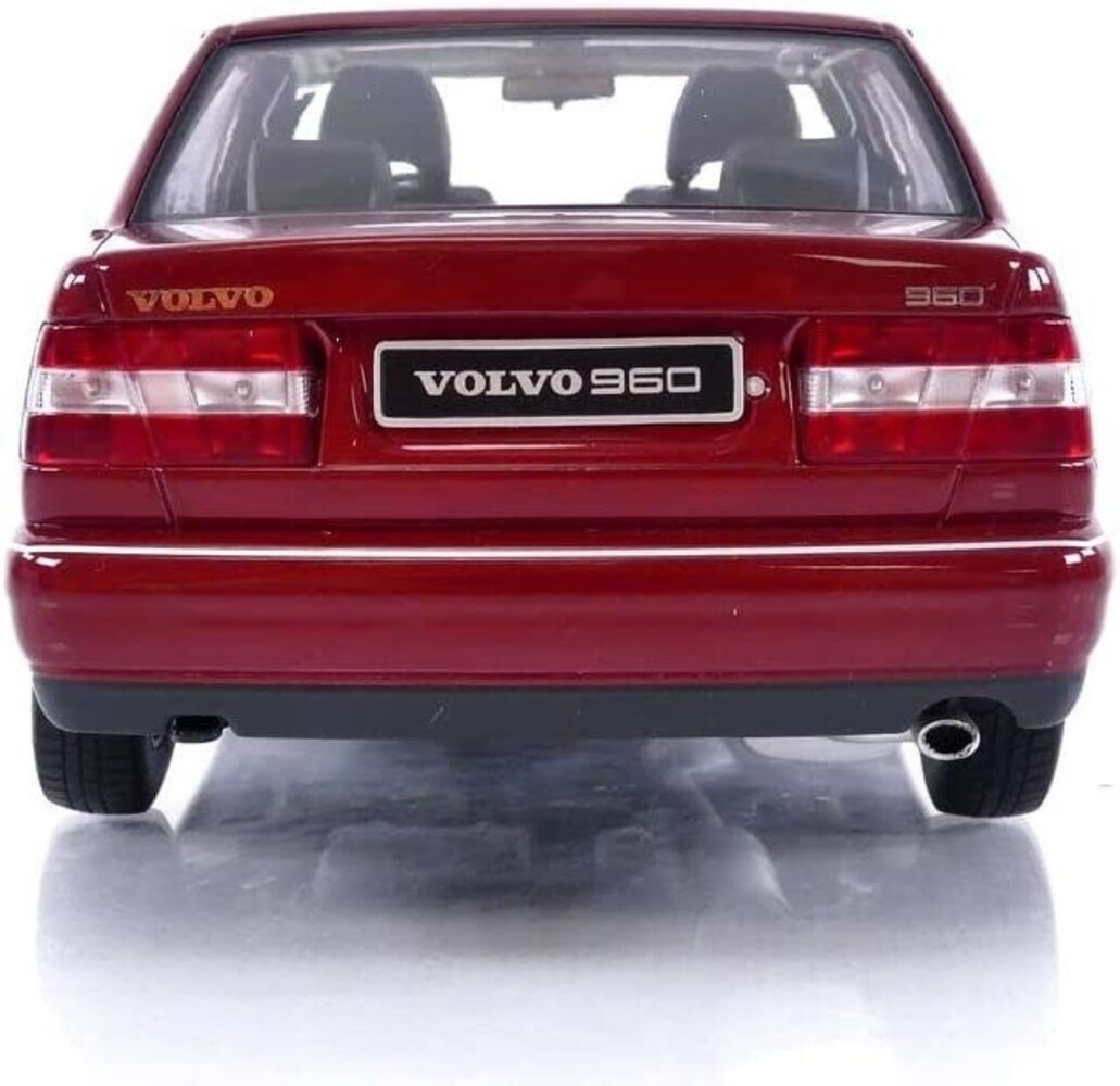 Volvo Volvo 960 - 1:18 - Triple 9 Collection