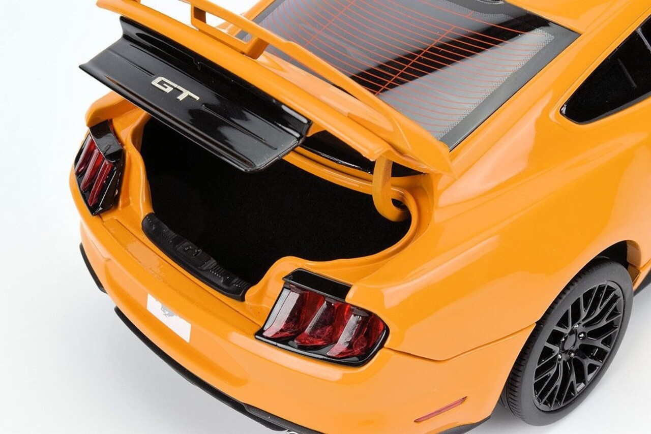 Ford Ford Mustang GT (LHD) 2019 - 1:18 - Diecast Masters
