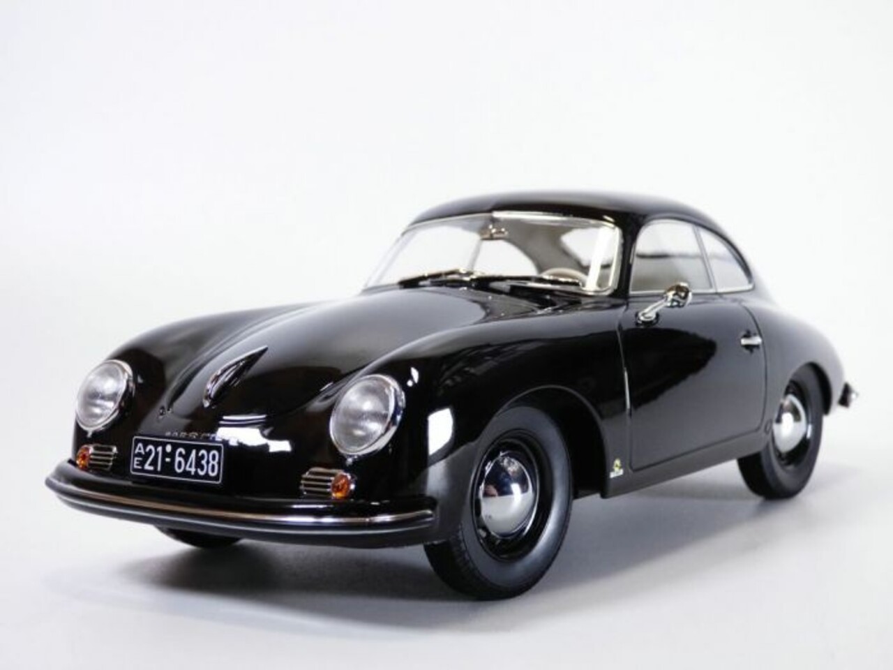 Porsche Porsche 356 Coupe 1954 - 1:18 - Norev Porsche Porsche 356 Coupe 1954 - 1:18 - Norev