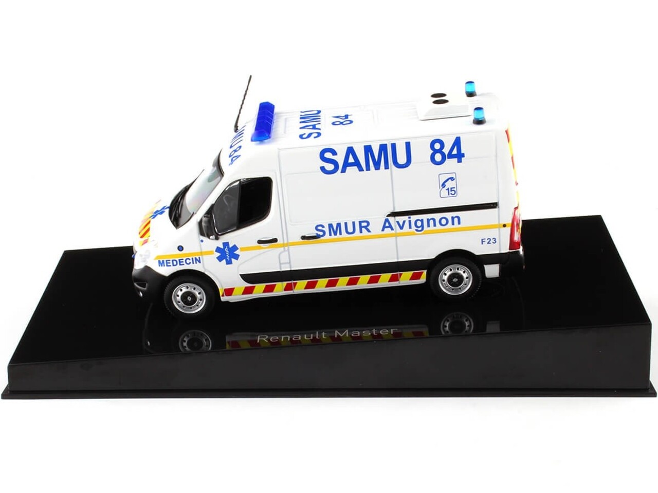 Renault Renault Master Ambulance SAMU 84 2014 - 1:43 - Norev Renault Renault Master Ambulance SAMU 84 2014 - 1:43 - Norev