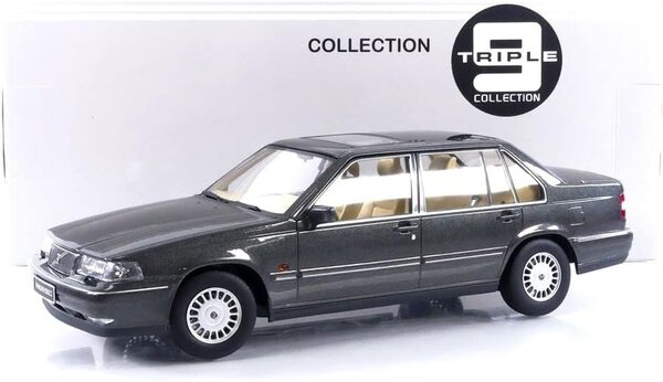 Volvo Volvo 960 - 1:18 - Triple 9 Collection