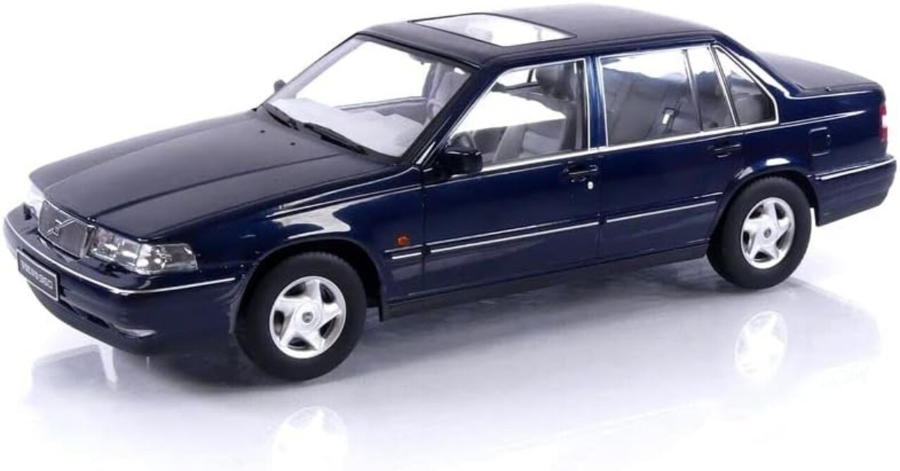 Volvo Volvo 960 - 1:18 - Triple 9 Collection