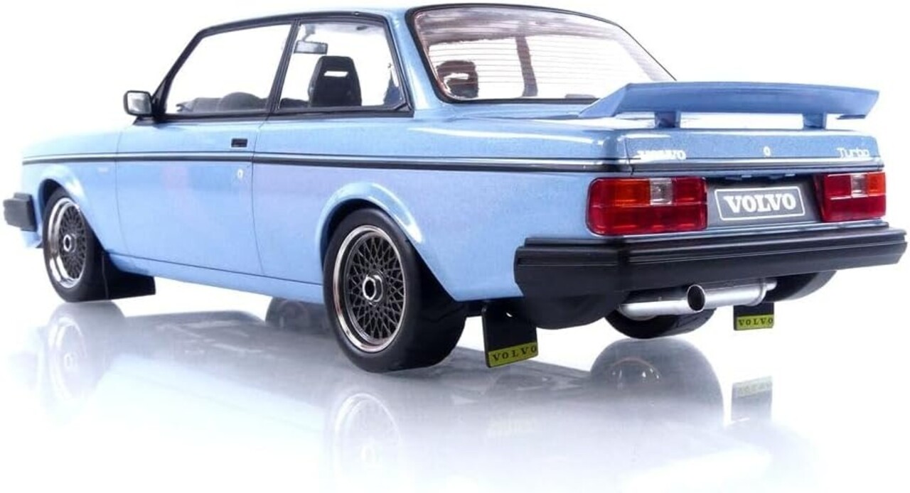 Volvo Volvo 240 Turbo 'Custom' 1985 - 1:18 - IXO Models