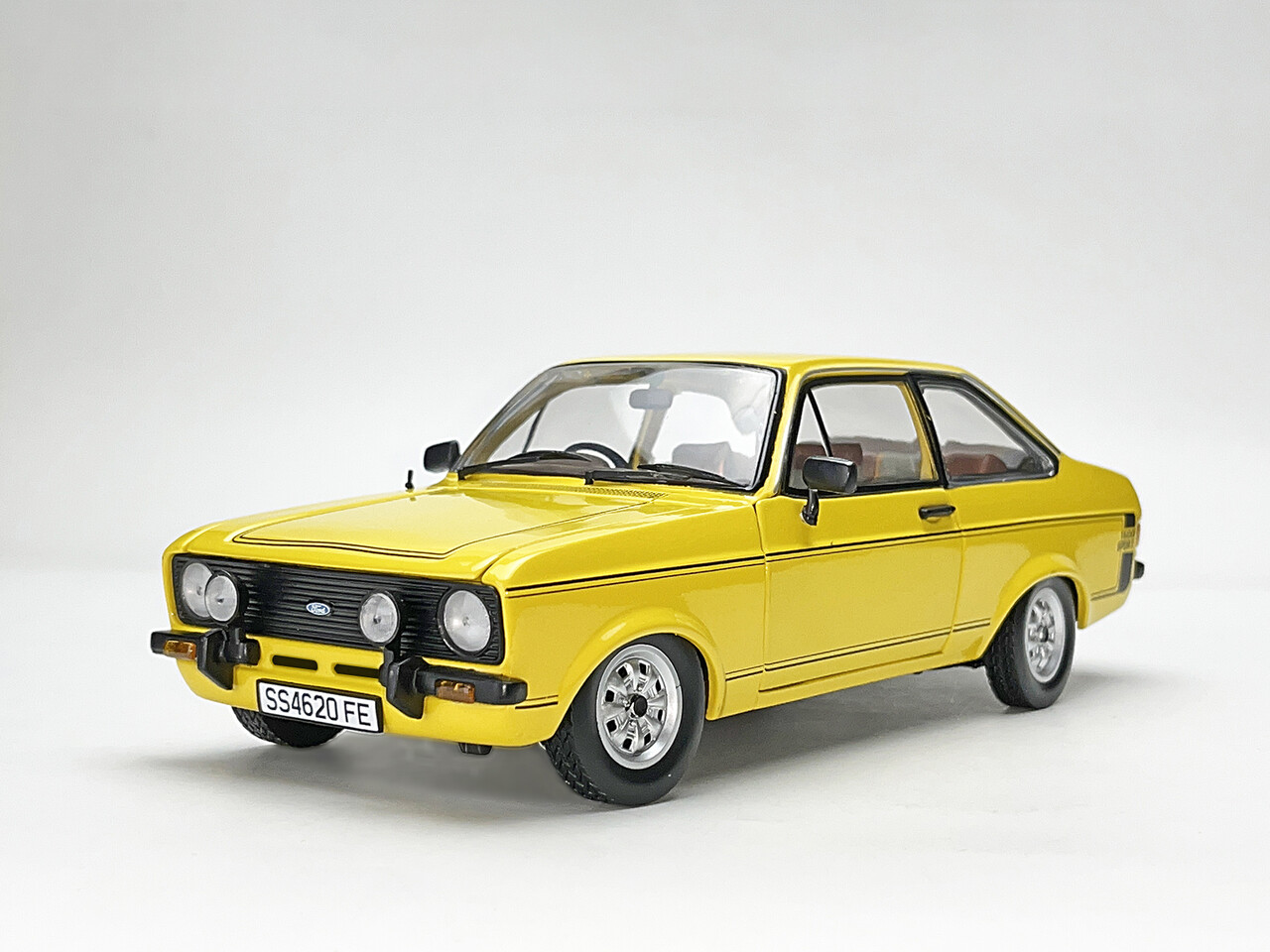 Ford Ford Escort MK II  1600 Sport RHD 1975 - 1:18 - Sun Star Ford Ford Escort MK II  1600 Sport RHD 1975 - 1:18 - Sun Star
