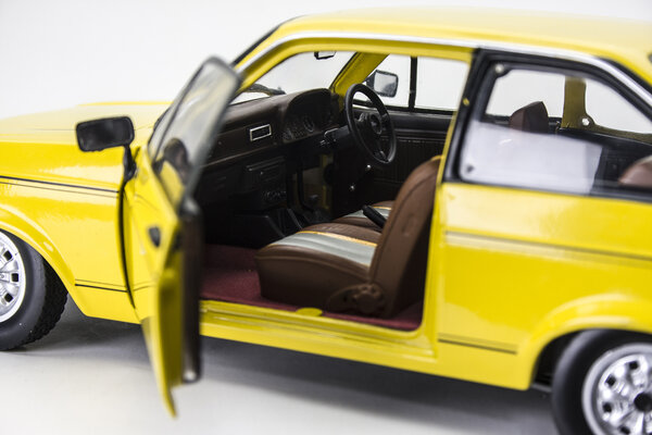 Ford Ford Escort MK II  1600 Sport RHD 1975 - 1:18 - Sun Star Ford Ford Escort MK II  1600 Sport RHD 1975 - 1:18 - Sun Star