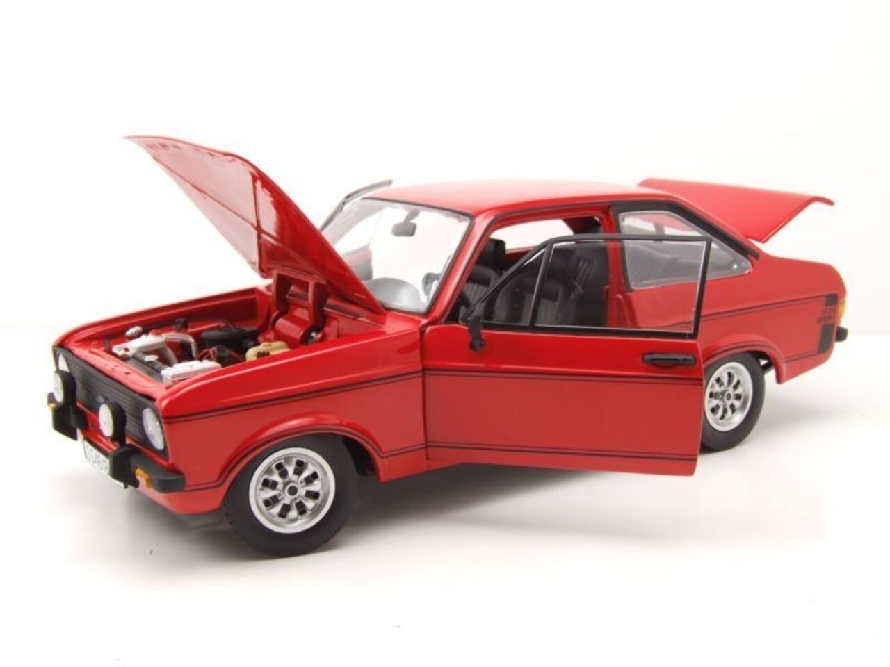 Ford Ford Escort MK II  1600 Sport 1975 - 1:18 - Sun Star Ford Ford Escort MK II  1600 Sport 1975 - 1:18 - Sun Star