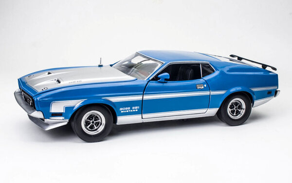 Ford Ford Mustang Boss 351 1971 - 1:18 - Sun Star Ford Ford Mustang Boss 351 1971 - 1:18 - Sun Star