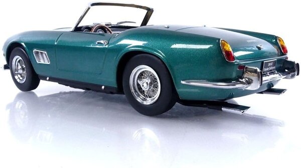 Ferrari Ferrari 250 GT Spyder California 1960 - 1:18 - KK Scale