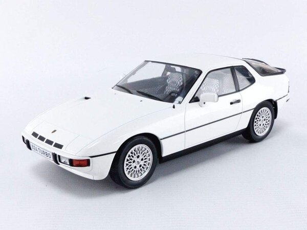 Porsche Porsche 924 Turbo 1979 - 1:18 - Modelcar Group Porsche Porsche 924 Turbo 1979 - 1:18 - Modelcar Group