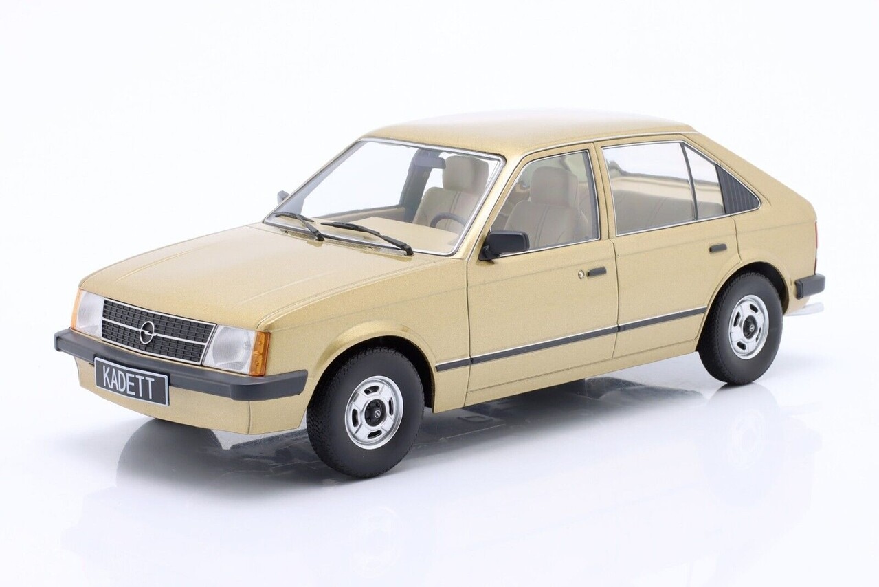 Opel Opel Kadett D 1984 - 1:18 - Triple 9 Collection Opel Opel Kadett D 1984 - 1:18 - Triple 9 Collection