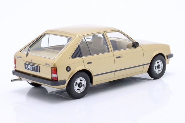 Opel Opel Kadett D 1984 - 1:18 - Triple 9 Collection Opel Opel Kadett D 1984 - 1:18 - Triple 9 Collection