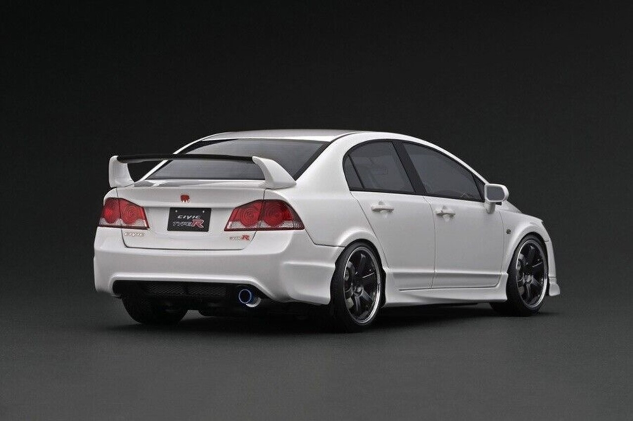 Honda Honda Civic (FD2) Type R + 18 Inch Wheels - 1:18 - Ignition Model
