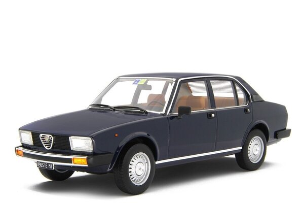 Alfa Romeo Alfa Romeo Alfetta 2.0L 1978 + Optional Wheels - 1:18 - Laudoracing - Model Alfa Romeo Alfa Romeo Alfetta 2.0L 1978 + Optional Wheels - 1:18 - Laudoracing - Model