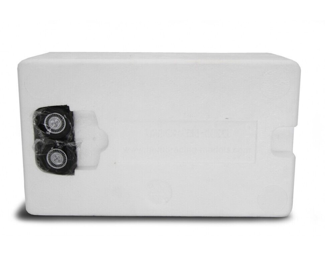 Alfa Romeo Alfa Romeo Alfetta 2.0L 1978 + Optional Wheels - 1:18 - Laudoracing - Model