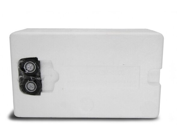 Alfa Romeo Alfa Romeo Alfetta 2.0L 1978 + Optional Wheels - 1:18 - Laudoracing - Model