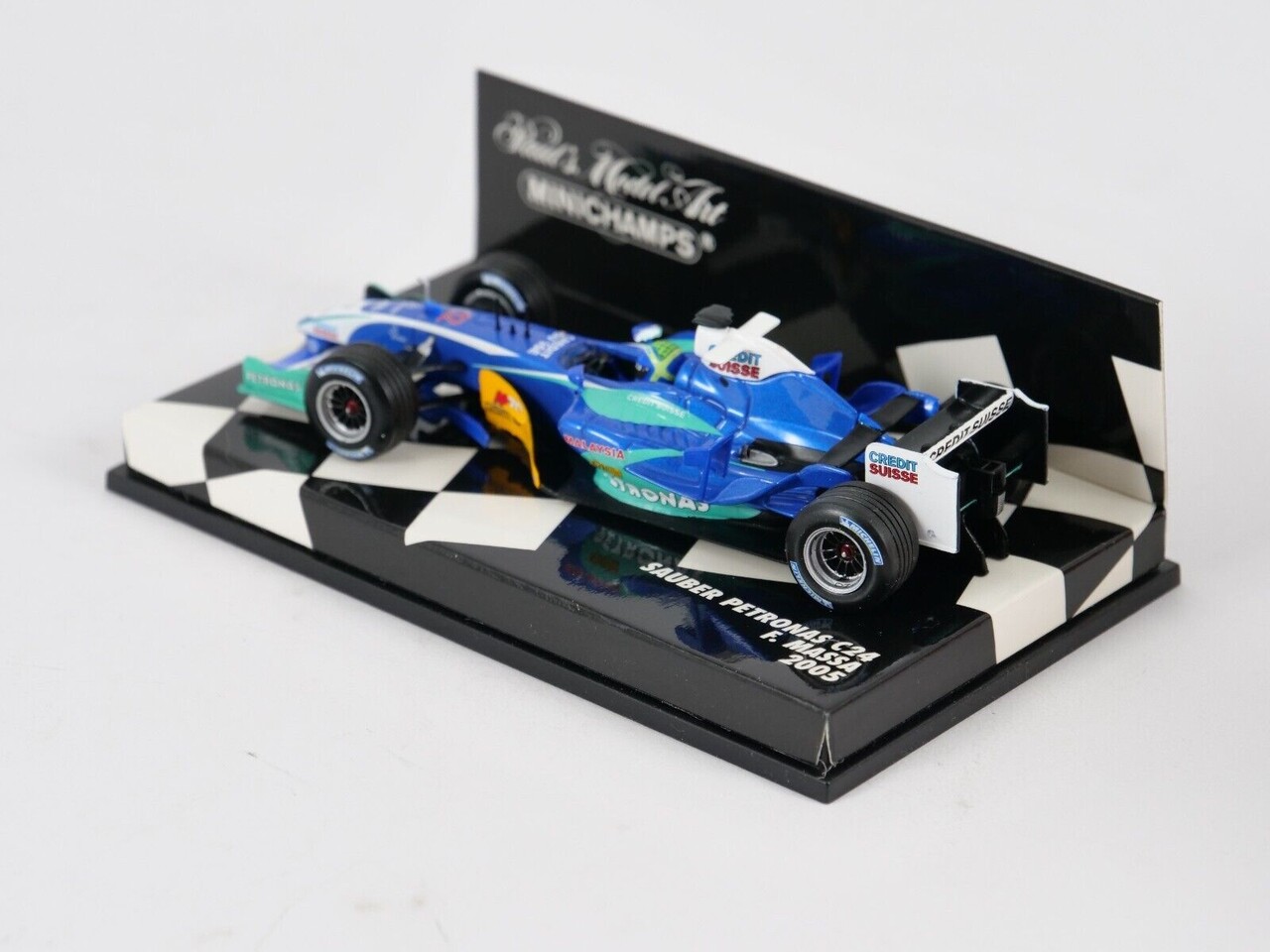 Formule 1 Sauber Petronas C24 F. Massa 2005 - 1:43 - Minichamps