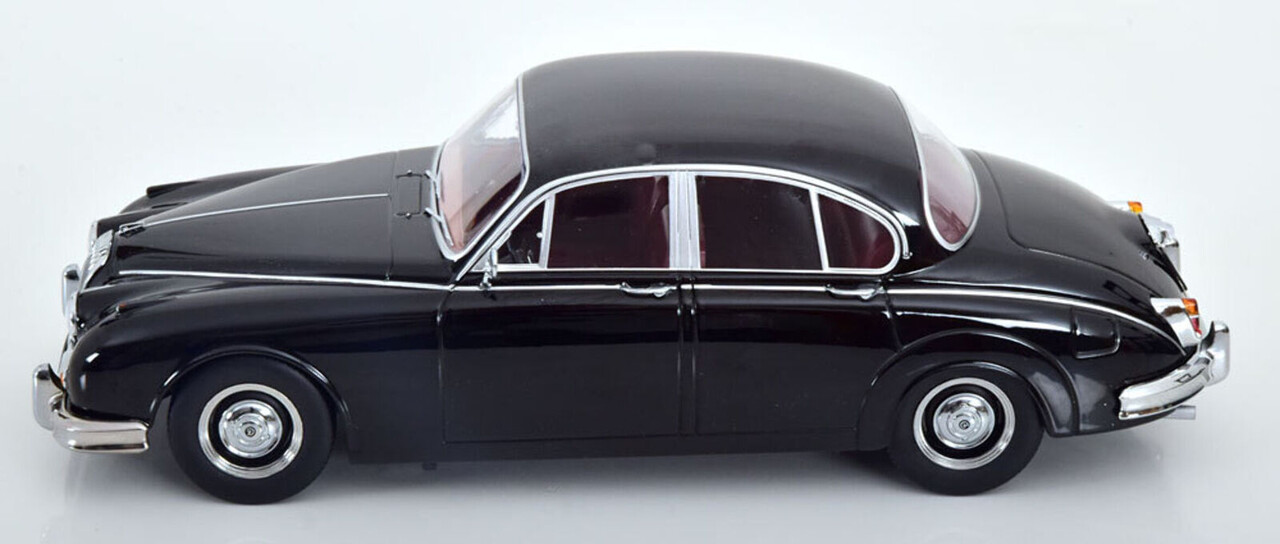 Daimler Daimler 250 V6 LHD 1962 - 1:18 - KK Scale Daimler Daimler 250 V6 LHD 1962 - 1:18 - KK Scale