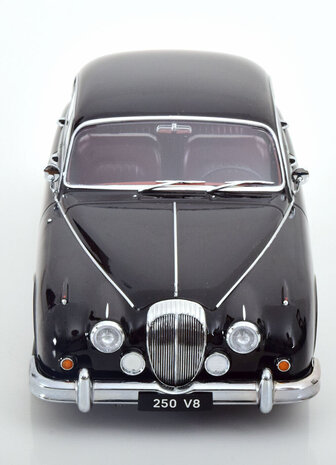 Daimler Daimler 250 V8 LHD 1962 - 1:18 - KK Scale Daimler Daimler 250 V8 LHD 1962 - 1:18 - KK Scale