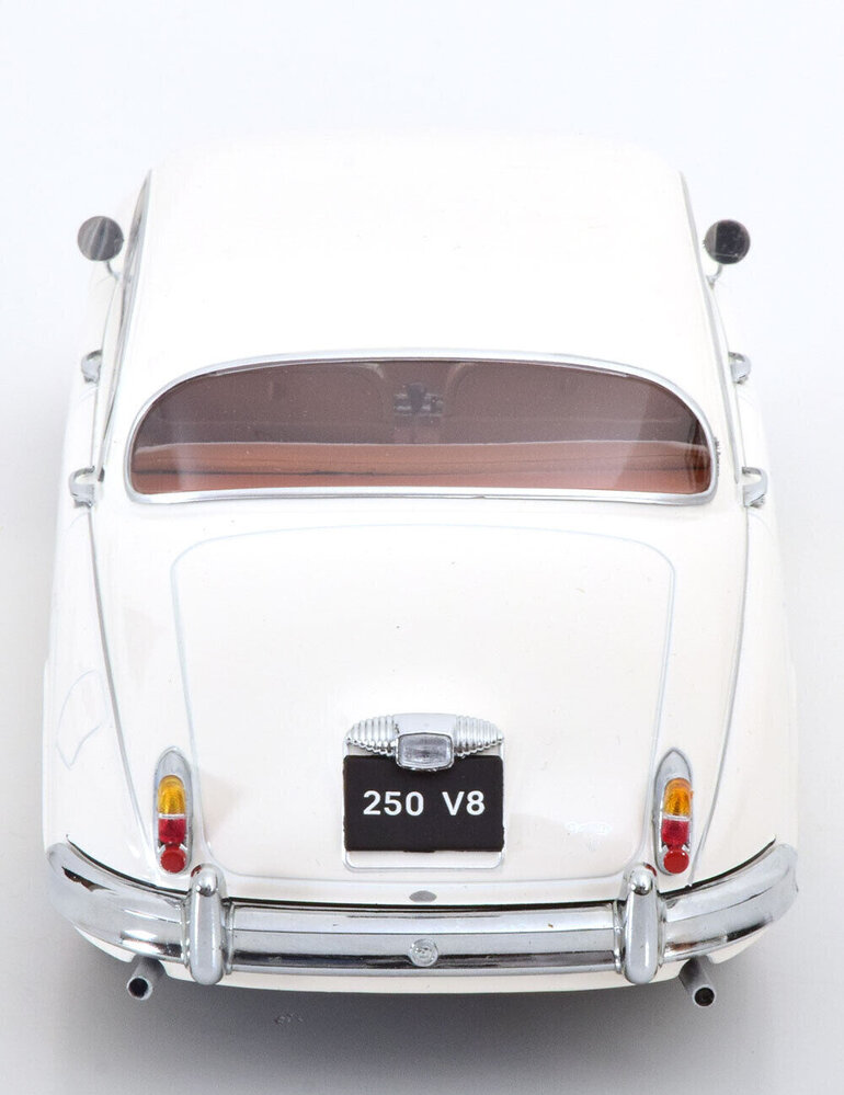 Daimler Daimler 250 V6 LHD 1962 - 1:18 - KK Scale Daimler Daimler 250 V6 LHD 1962 - 1:18 - KK Scale