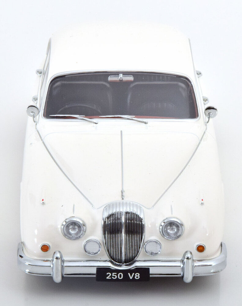 Daimler Daimler 250 V6 RHD 1962 - 1:18 - KK Scale Daimler Daimler 250 V6 RHD 1962 - 1:18 - KK Scale