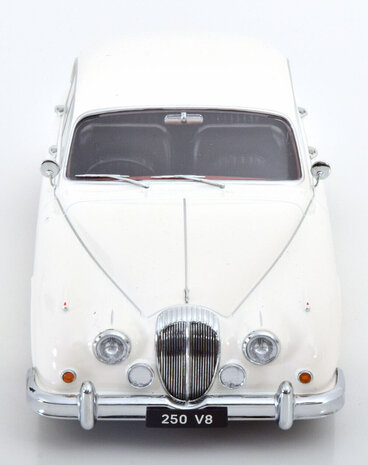 Daimler Daimler 250 V6 RHD 1962 - 1:18 - KK Scale Daimler Daimler 250 V6 RHD 1962 - 1:18 - KK Scale