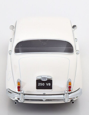 Daimler Daimler 250 V6 RHD 1962 - 1:18 - KK Scale Daimler Daimler 250 V6 RHD 1962 - 1:18 - KK Scale