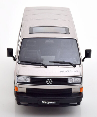 Volkswagen Volkswagen T3 Minibus Multivan Magnum 1987 - 1:18 - KK Scale
