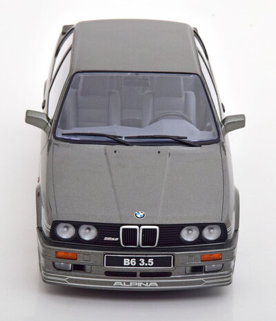 Alpina Alpina B6 3.5 (E30) 1988 - 1:18 - KK Scale Alpina Alpina B6 3.5 (E30) 1988 - 1:18 - KK Scale