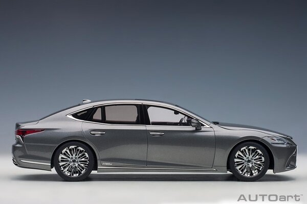 Lexus Lexus LS500h - 1:18 - AUTOart Lexus Lexus LS500h - 1:18 - AUTOart