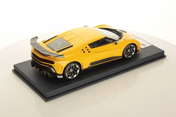 Bugatti Bugatti Centodieci Production Version 2022 - 1:18 - LookSmart
